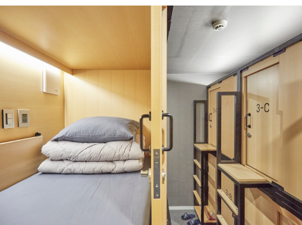 캡슐호텔 이미지