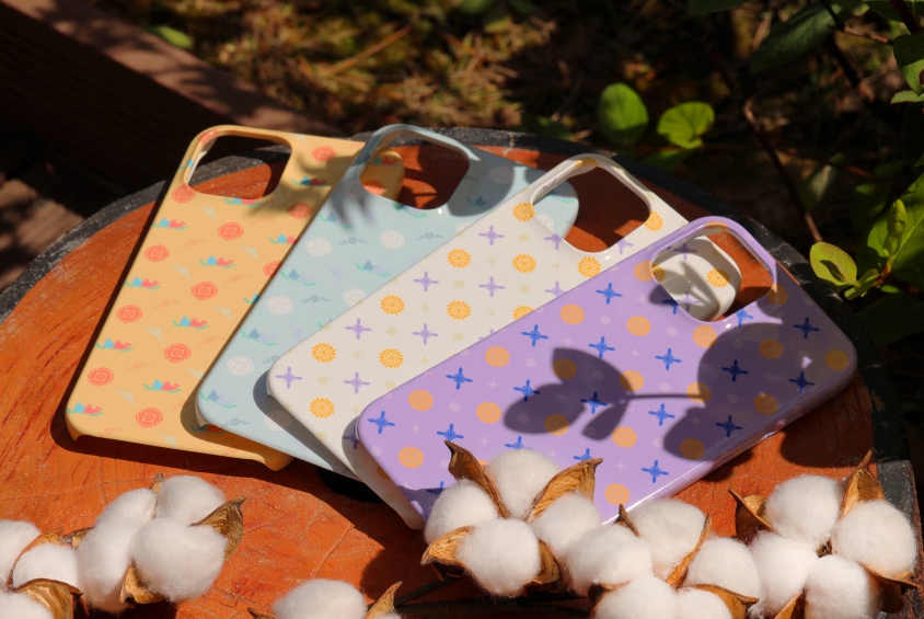 애화 시리즈 중 폰케이스 사진