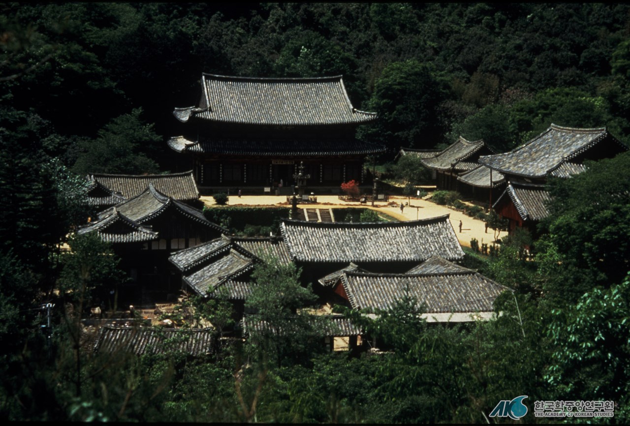 화엄사 각황정의 배치