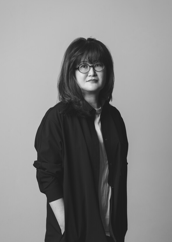 ‘2025 올해의 공예상’에 오화진 섬유공예가·강재영 큐레이터