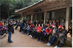 정유년 인문열차 삶을 달리다 못 다한 이야기 속으로